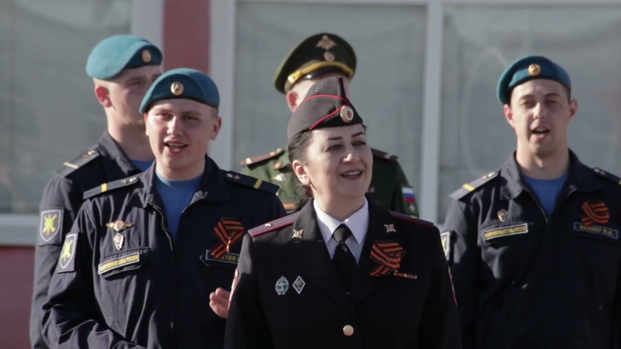 Сотрудники УФСИН России по Республике Хакасия на железнодорожном вокзале Абакан исполнили 
