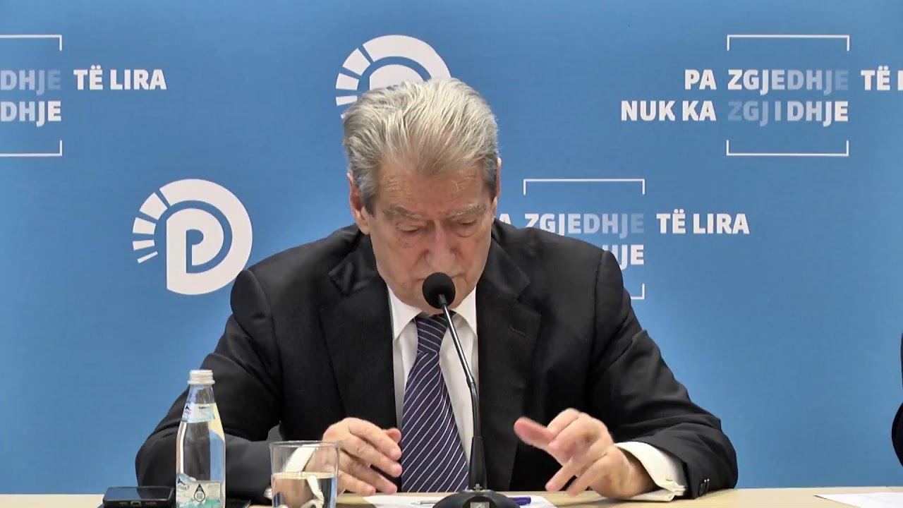 Mbledhja e Kryesisë së Partisë Demokratike, në sallën “Pjetër Arbnori”, në selinë e PD.