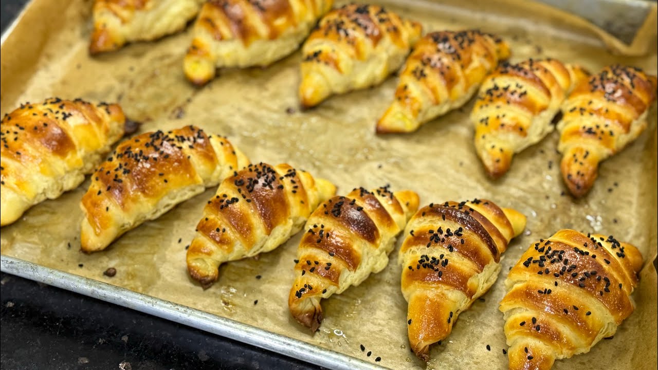 مملحات رمضان 🌙كرواسون مالح بالعجينة السحرية في 10د خفيفة ريشة وحشو اقتصادي كامل راح يطلبوك عالوصفة