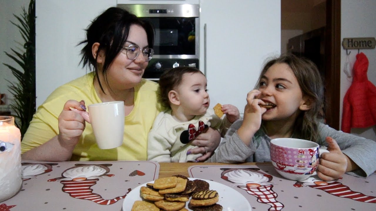 MUKBANG ORA DEL THE' MAMMA E FIGLIE / chiara paradisi