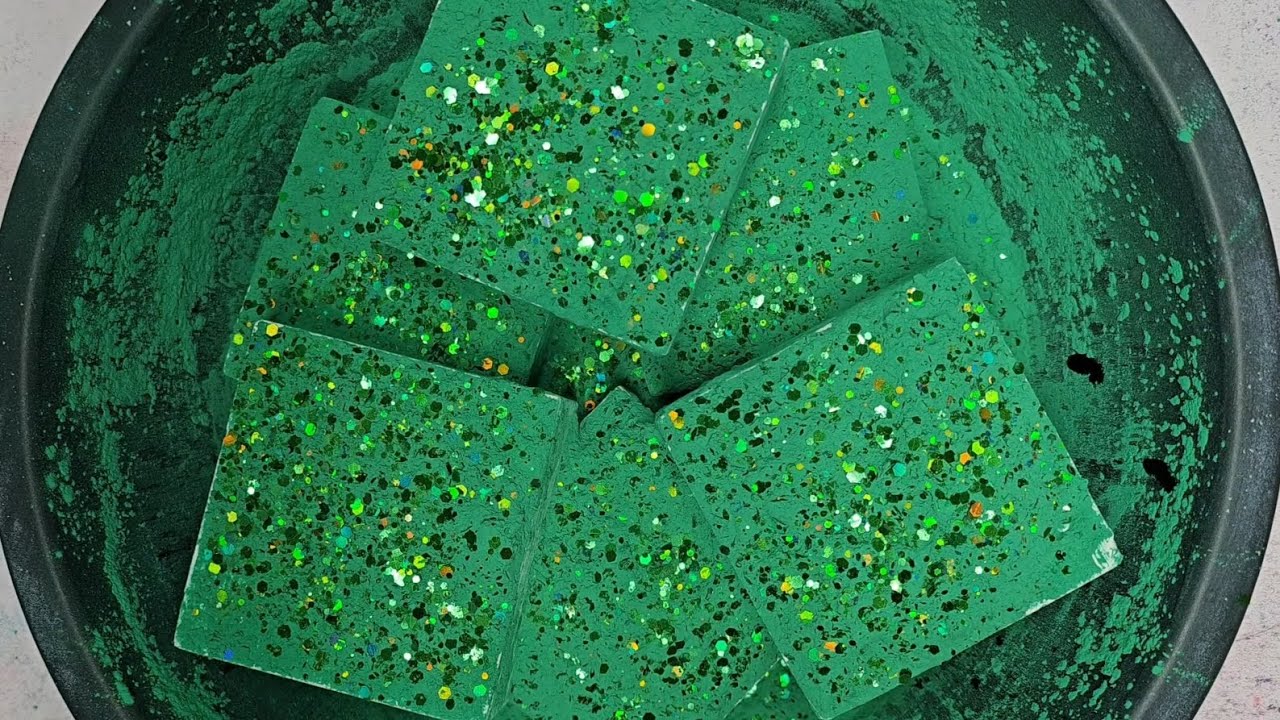 Green Holi & Glitter on Crispy Plain Janes 🦚 Gym Chalk ASMR 🦚 Oddly Satisfying 🦚 Sleep Aid