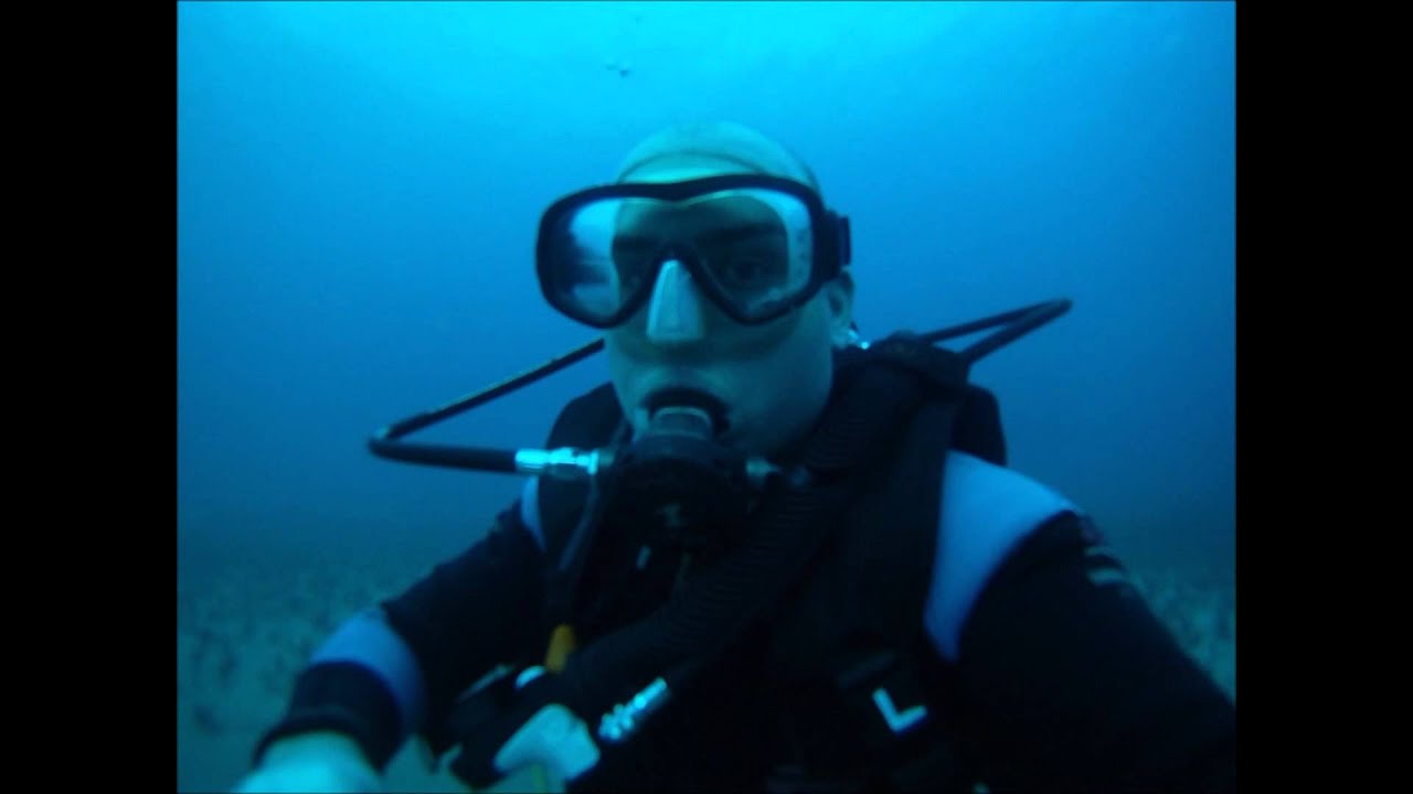 Diving Molokini Crater Maui HI - GOPRO HDHERO