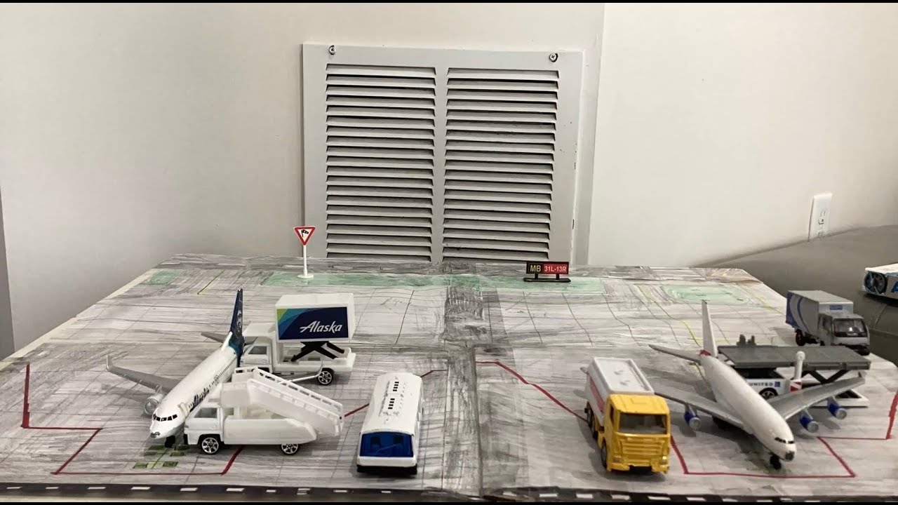 A day in a life at the airport (stop motion)