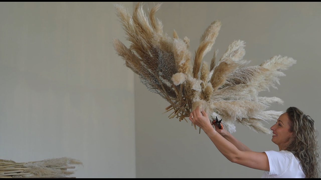 How to Make a Hanging Pampas Grass Chandelier [DIY]