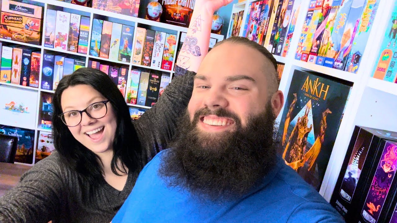 Экскурсия по игровой комнате! Более 1000 настольных игр?!
