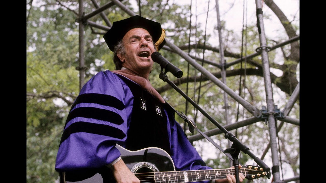 Neil Diamond: NYU Graduation Ceremony 1995