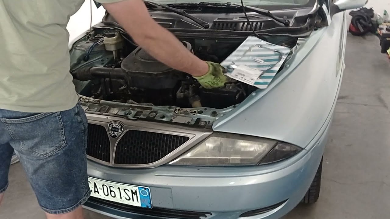 Sostituzione guarnizione coperchio punterie Lancia Y e Fiat Punto dal 1997 al 2003, 1.2, 8v,