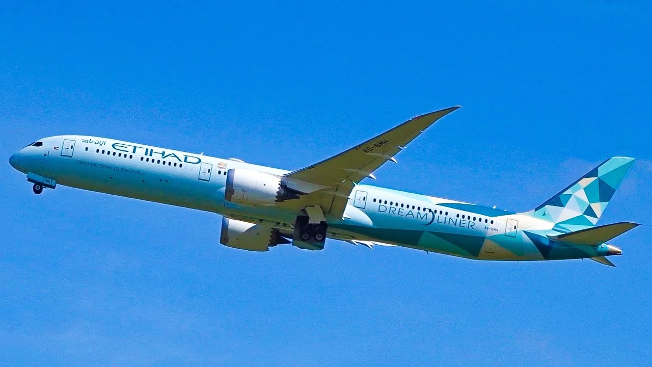 Boeing 787 Dream🌜liner ONLY compilation! 26 Liveries, 15 Airlines, 18 minutes of entertainment💺