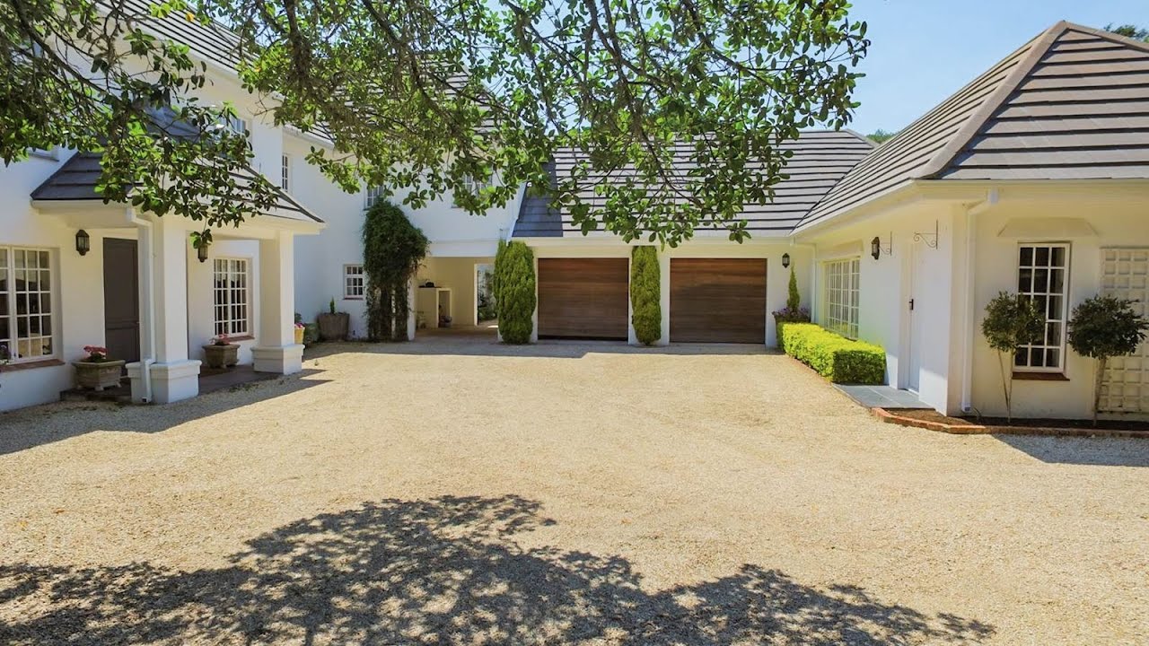 6 Bedroom House for sale in Eastern Cape | Port Elizabeth | Lovemore Park |