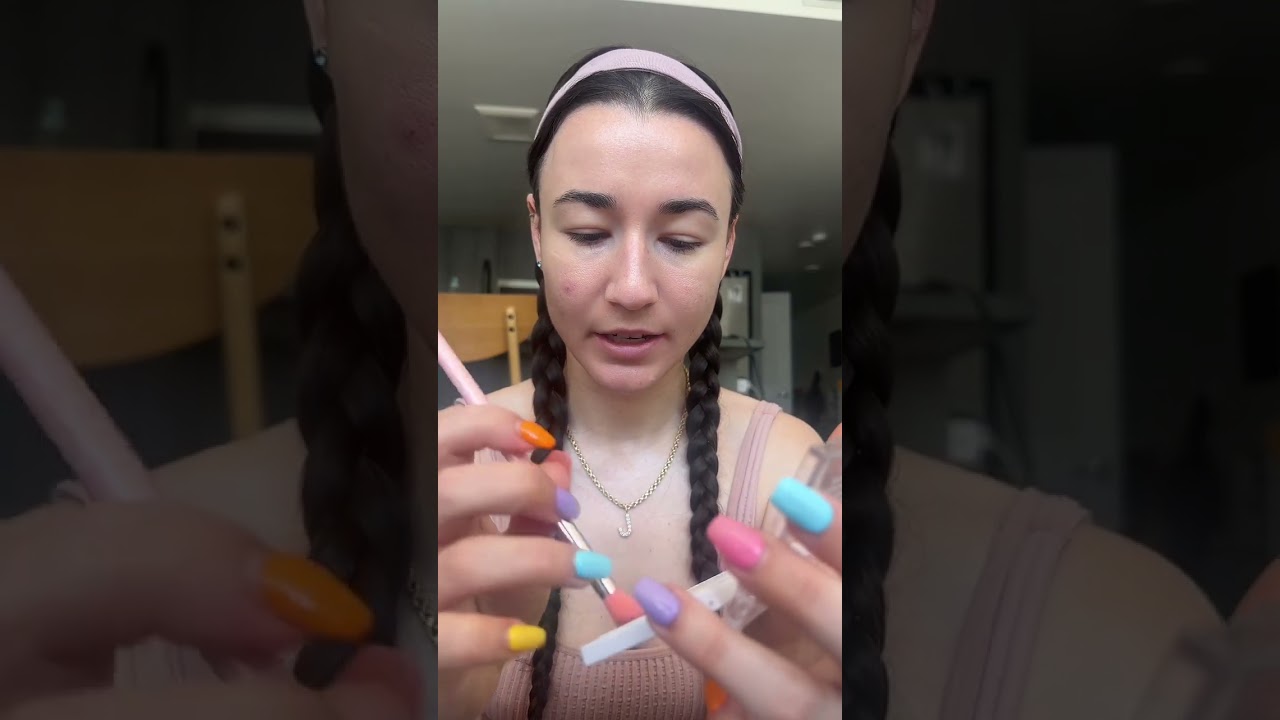 ASMR Vlog Style Makeup - Rummaging, Whispering, Tapping💄💋