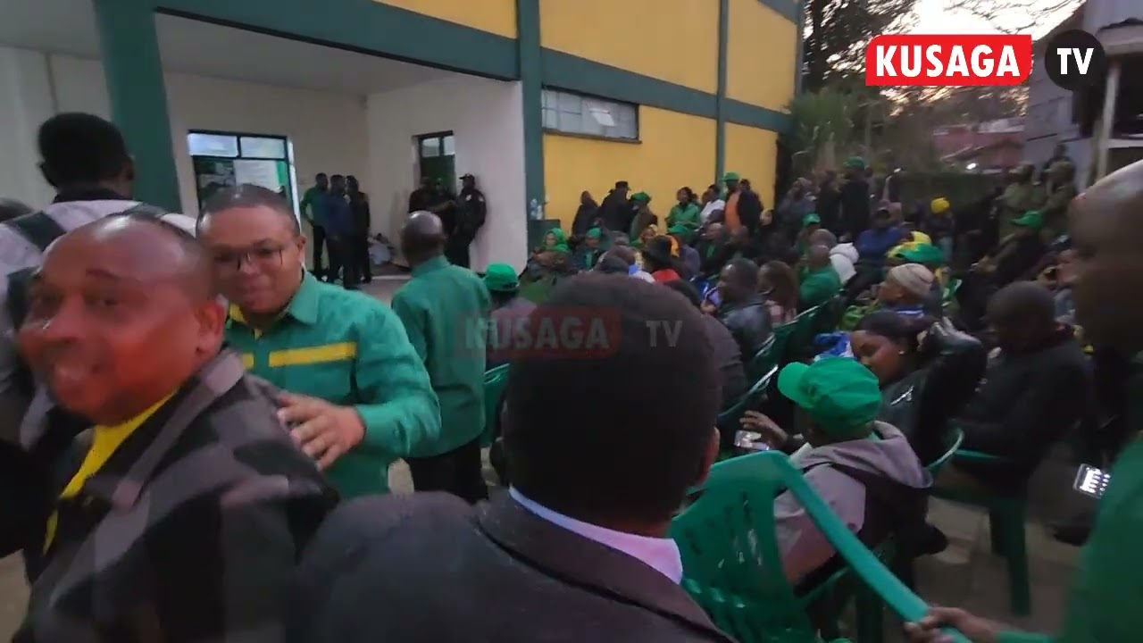 HALI ILIVYO MUDA HUU  MAKONDA AKITANGAZWA KUGOMBEA UBUNGE ARUSHA MJINI