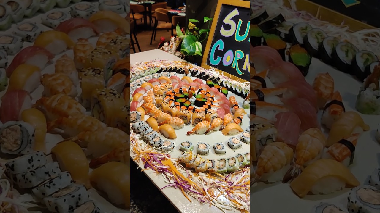 Sushi😊 #shorts #shortsvideo #food #foodlover #foodandtravel #foodvideo #sushi