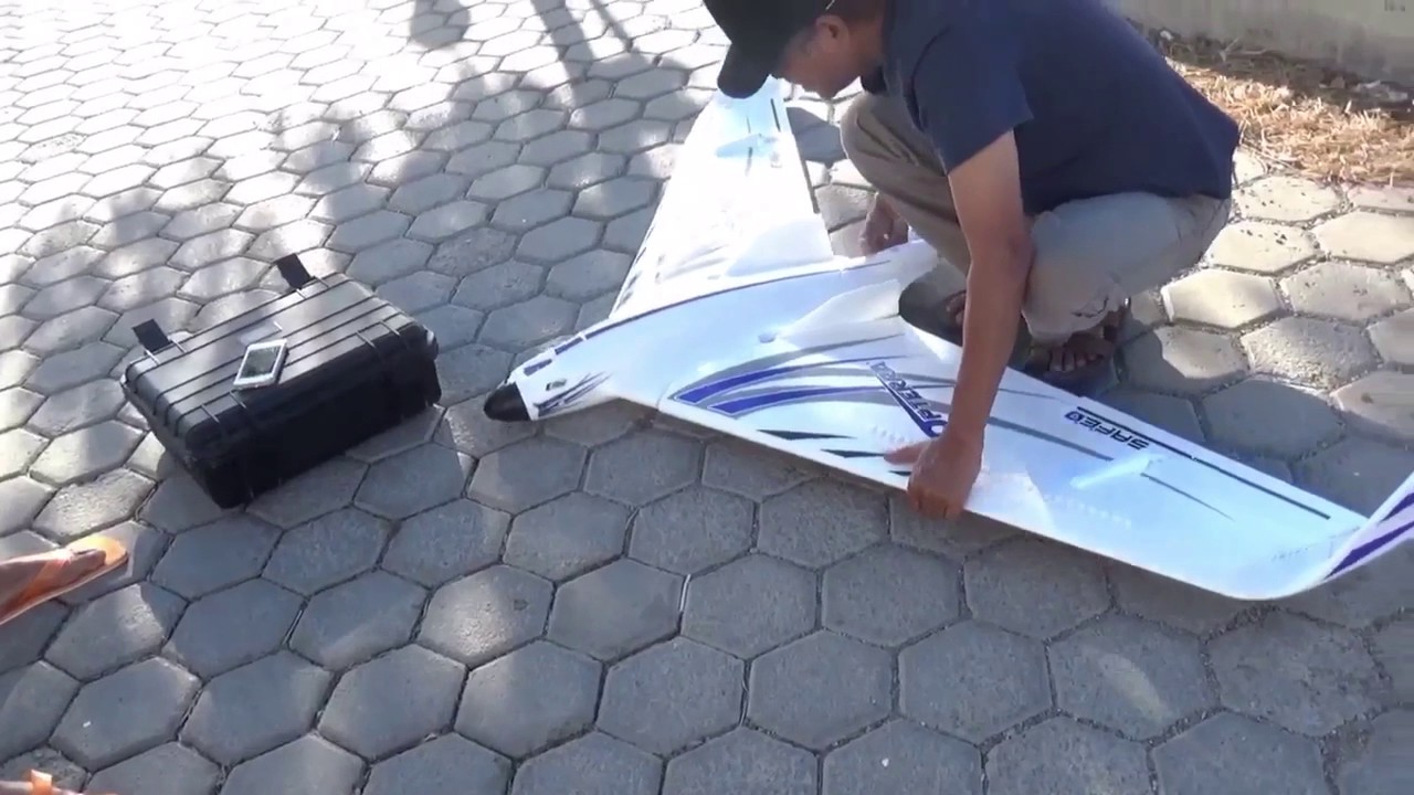 E-Flite Opterra second flight| assembly, how to safe launch and Landing, spin crash