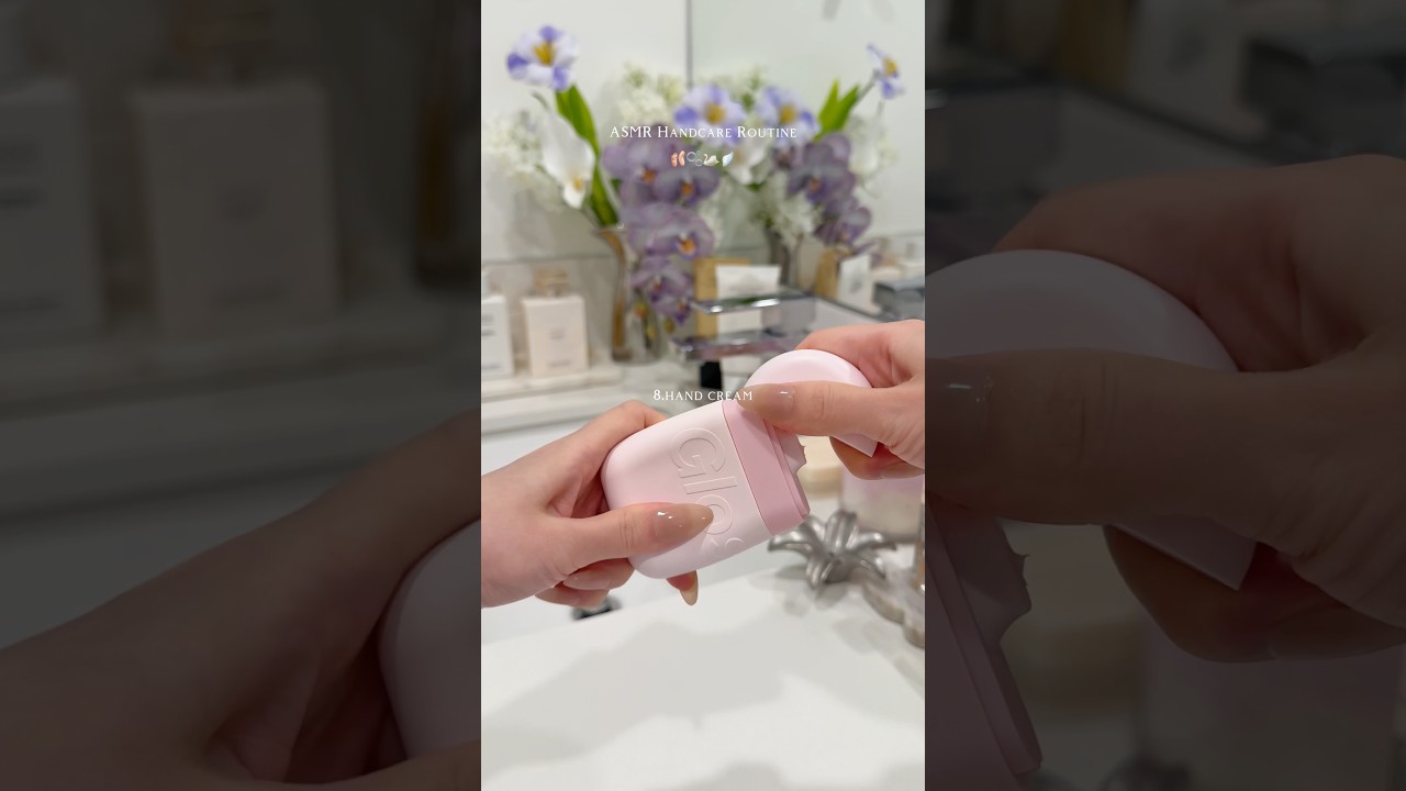 ASMR Hand Care Routine 🩰🧴🫧#selfcare #handcare #unwind #cozy #girltherapy #nightroutine #skincare