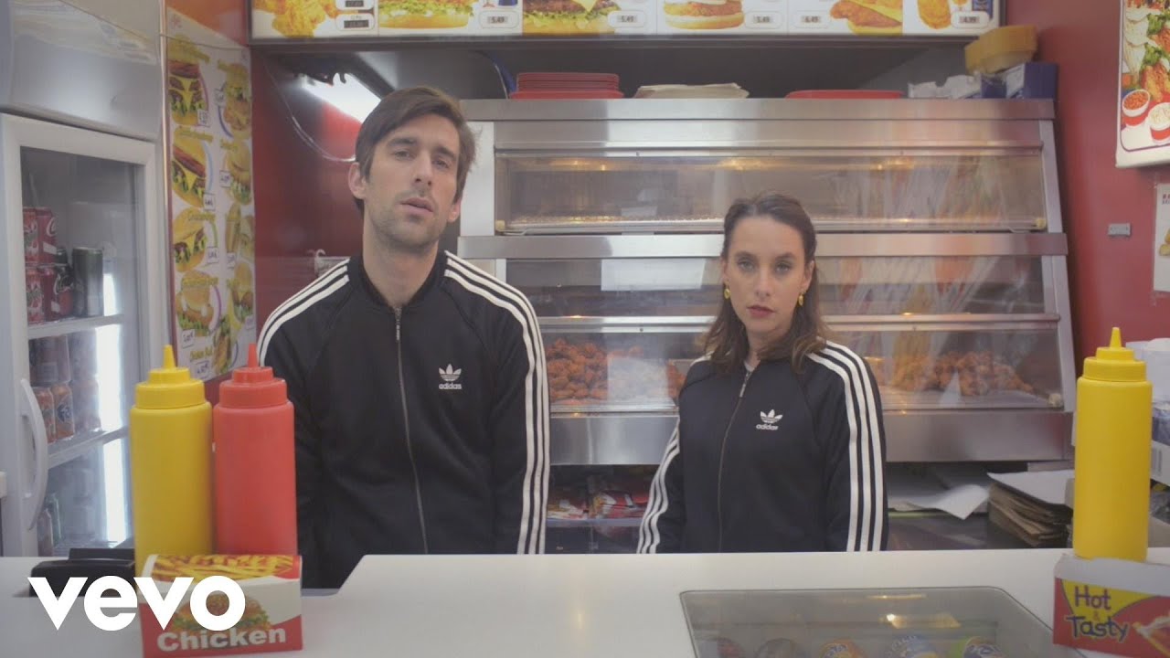 &Eacute;l&eacute;phant - Touch&eacute; coul&eacute; (Clip officiel)