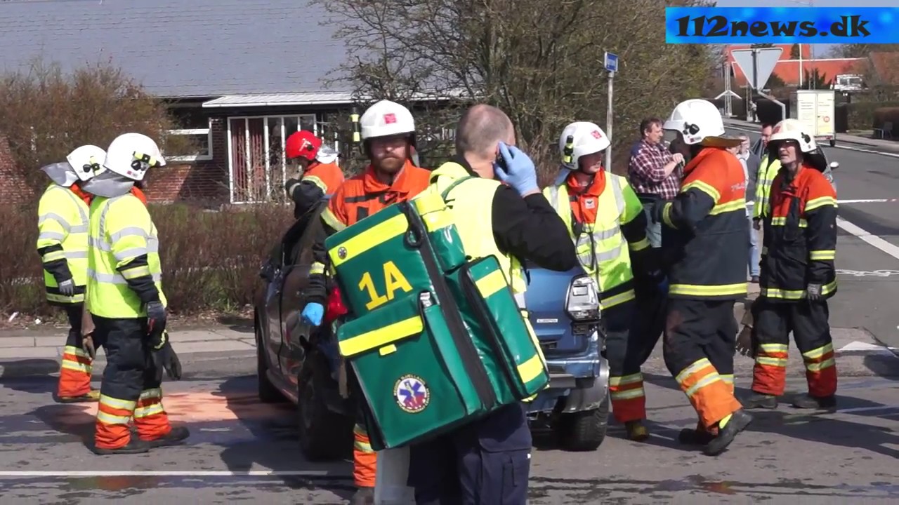 Bil blev påkørt og væltede om på taget i Korsør