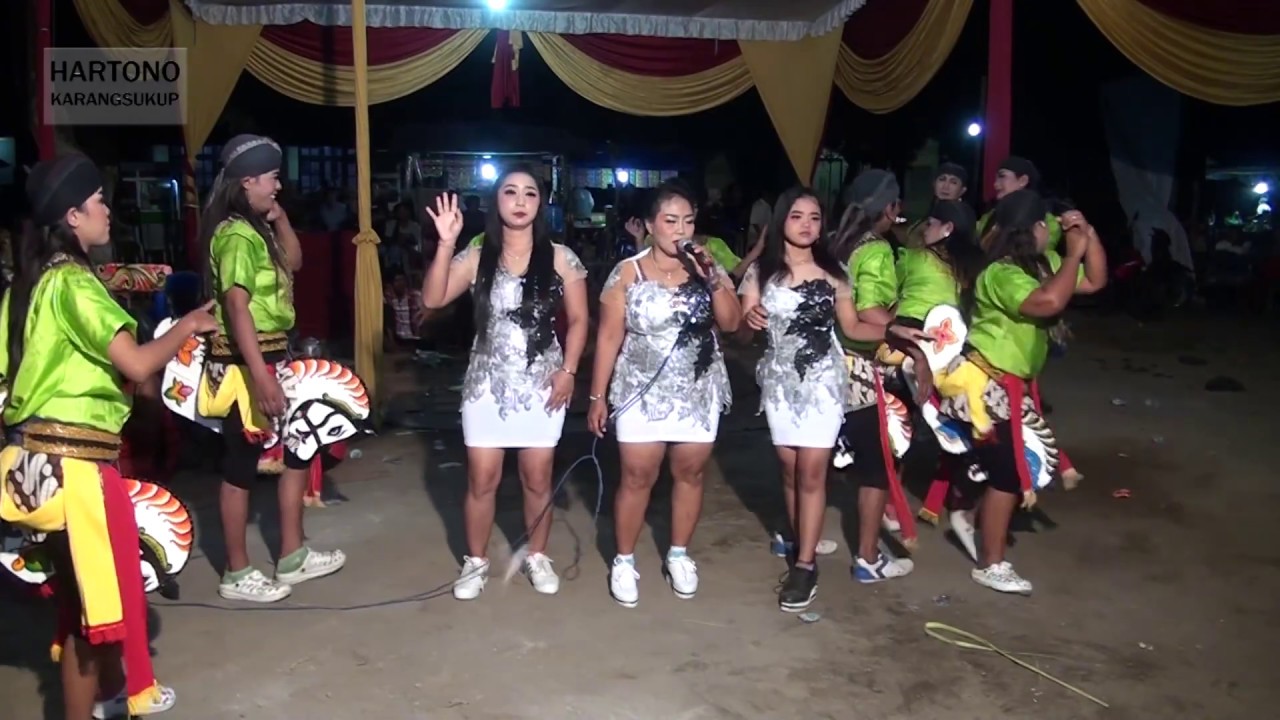 Sahlan Tari sekar jatilan reog setia kawan Malam