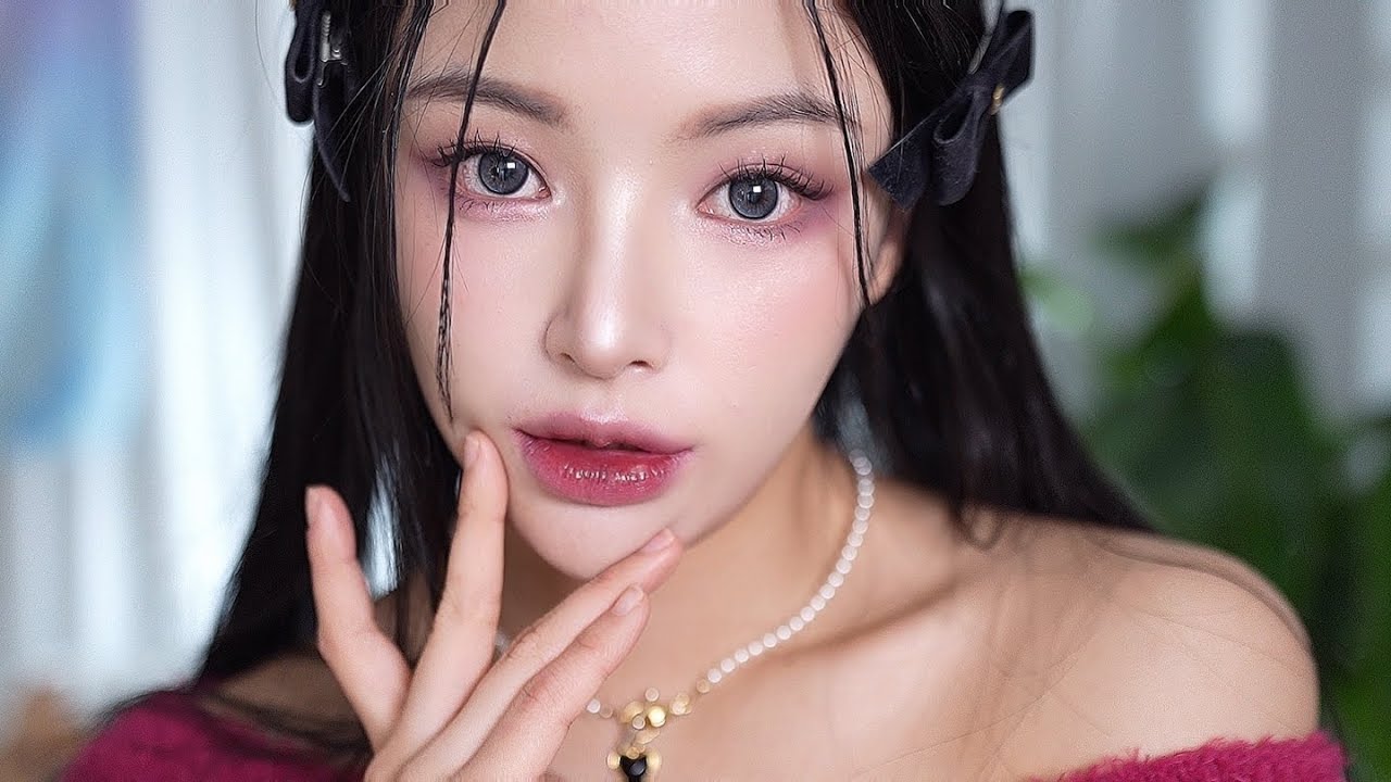 Sub)인생샷 필살기 다 때려박은 요즘 겨쿨 메이크업✨|올영신상템/톤업윤광/미친겨쿨색조합/역대급유리알립 등