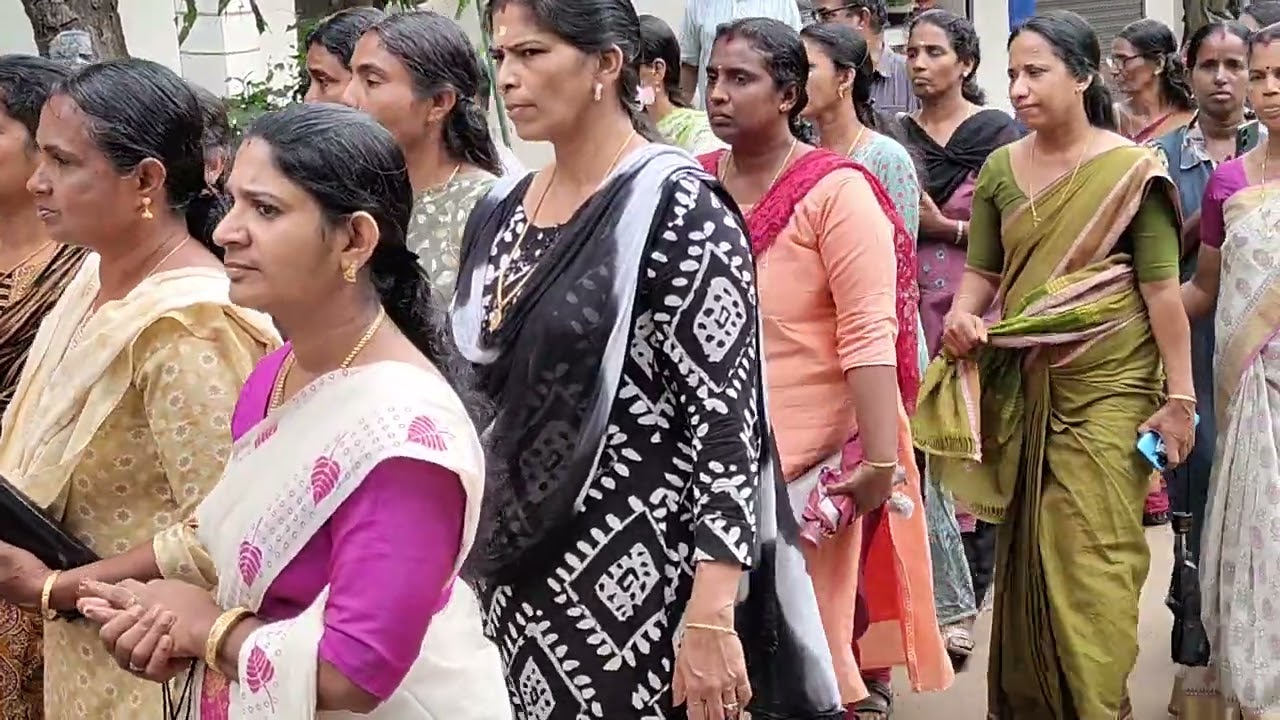 ഓണച്ചന്ത കുരുവട്ടൂർ ഘോഷ യാത്ര