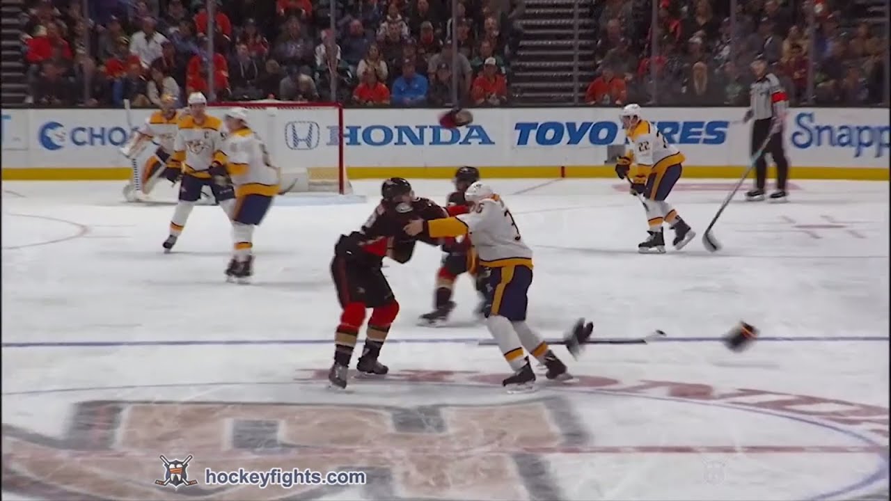 Zac Rinaldo vs Josh Manson Nov 12, 2018