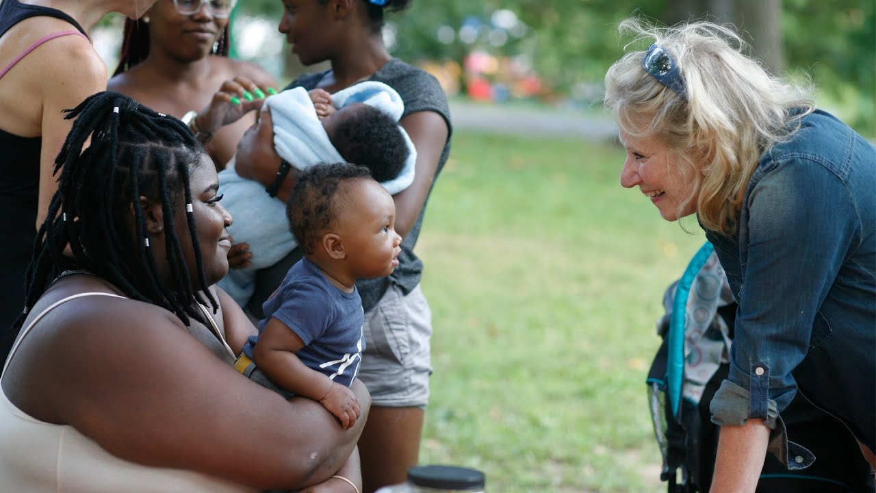 How an Activist Started a Nonprofit Helping Homeless Youth | Women Entrepreneurs