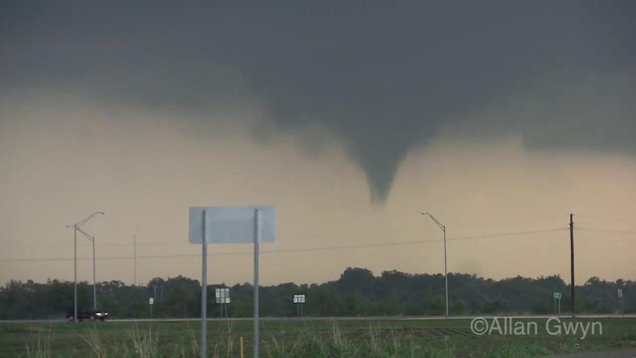 Chickasha tornado, May 24, 2011