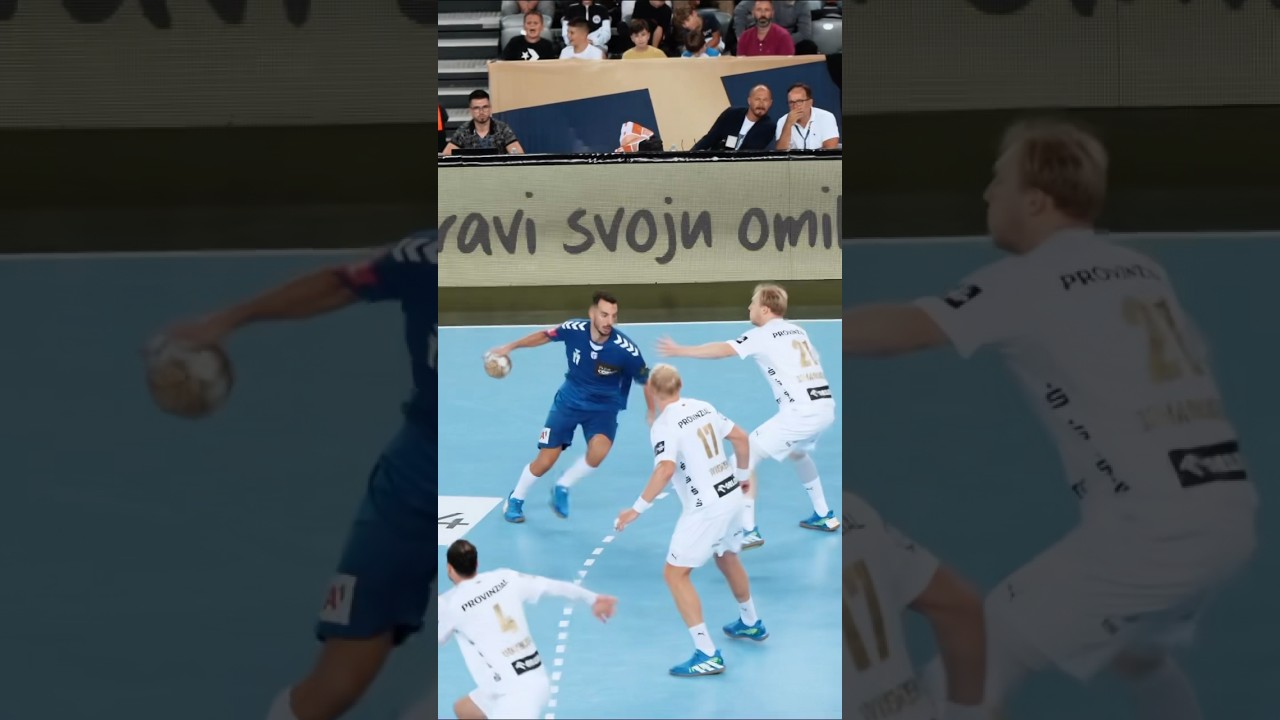 How to find your pivot in style 🥵 #handball #h&aring;ndbold #clm #goals