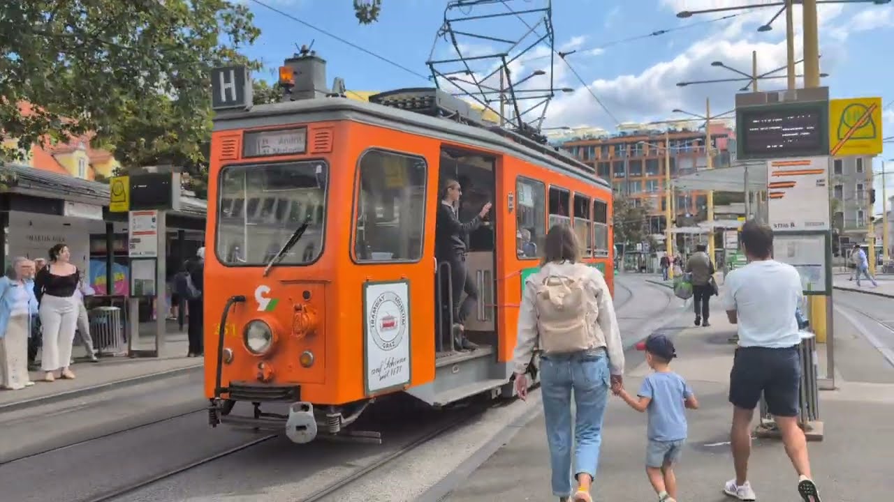 Graz Trams (Heritage and Modern) in Action, August 2025