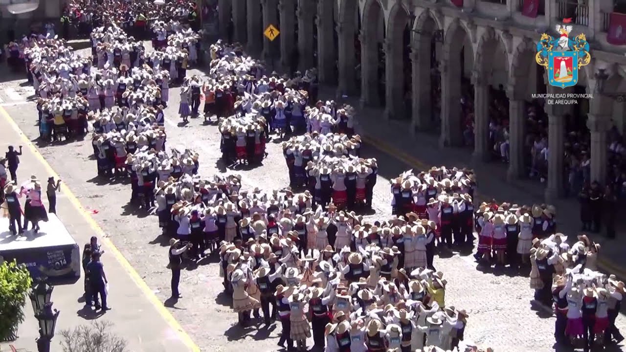 Arequipa rompe el record Guinnes  bailando el carnaval arequipeño
