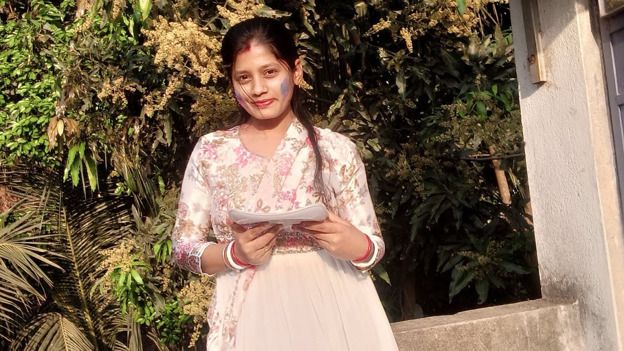 Smriti's paul  এখন লাইভ! hi friends good night 😴🌉