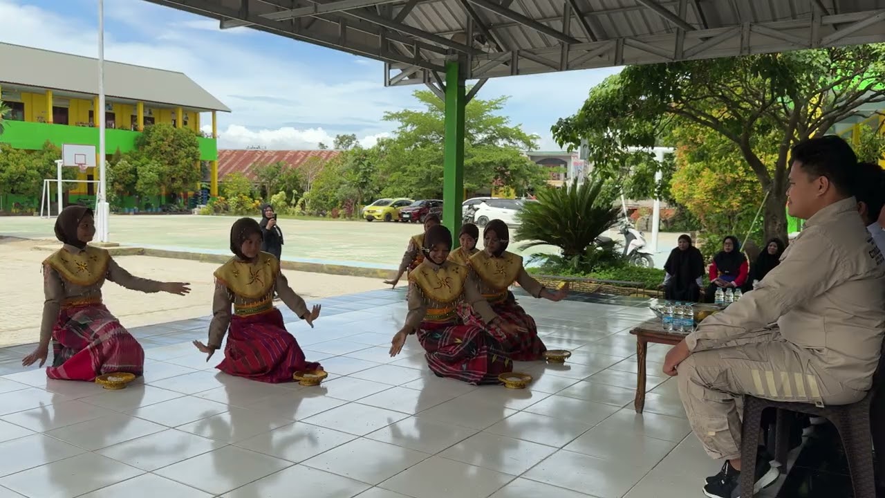 Tari Paduppa dan Musik Tradisional oleh Siswa UPT SMPN 1 DUAPITUE - Sulawesi Selatan