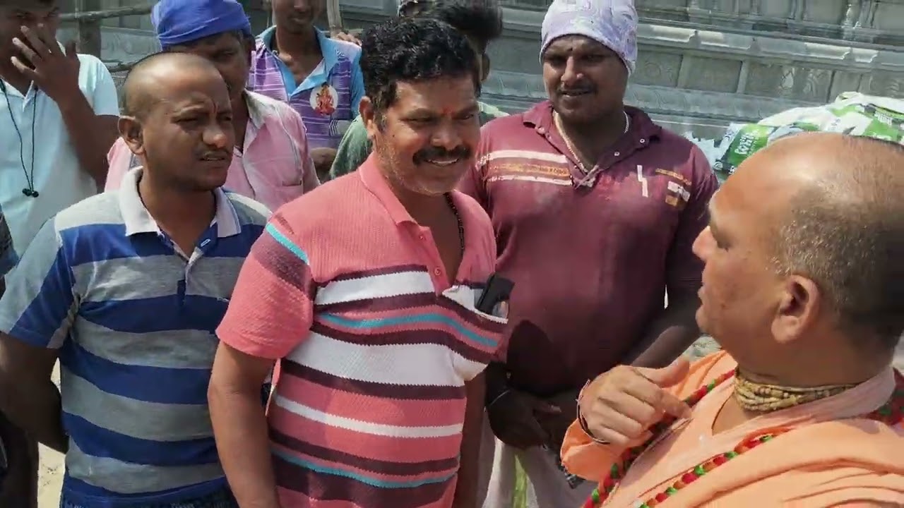 కేవలం హిందువులకు మాత్రమే, కుల పిచ్చి ...పార్టీ పిచ్చి... ఇతర మతాలకు , మతమే ముఖ్యo...