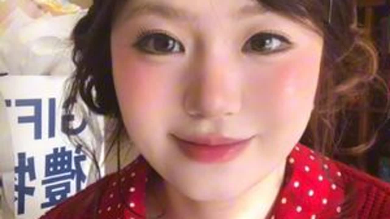 新年都来画这个元气满满的妆容吧～ #日常穿搭 #新年妆#蜜丝婷小粉帽防晒 #冬日氛围感 #温柔系