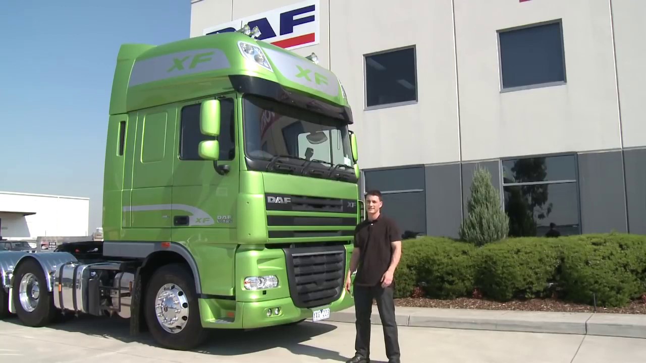 DAF XF105 Cabin entry