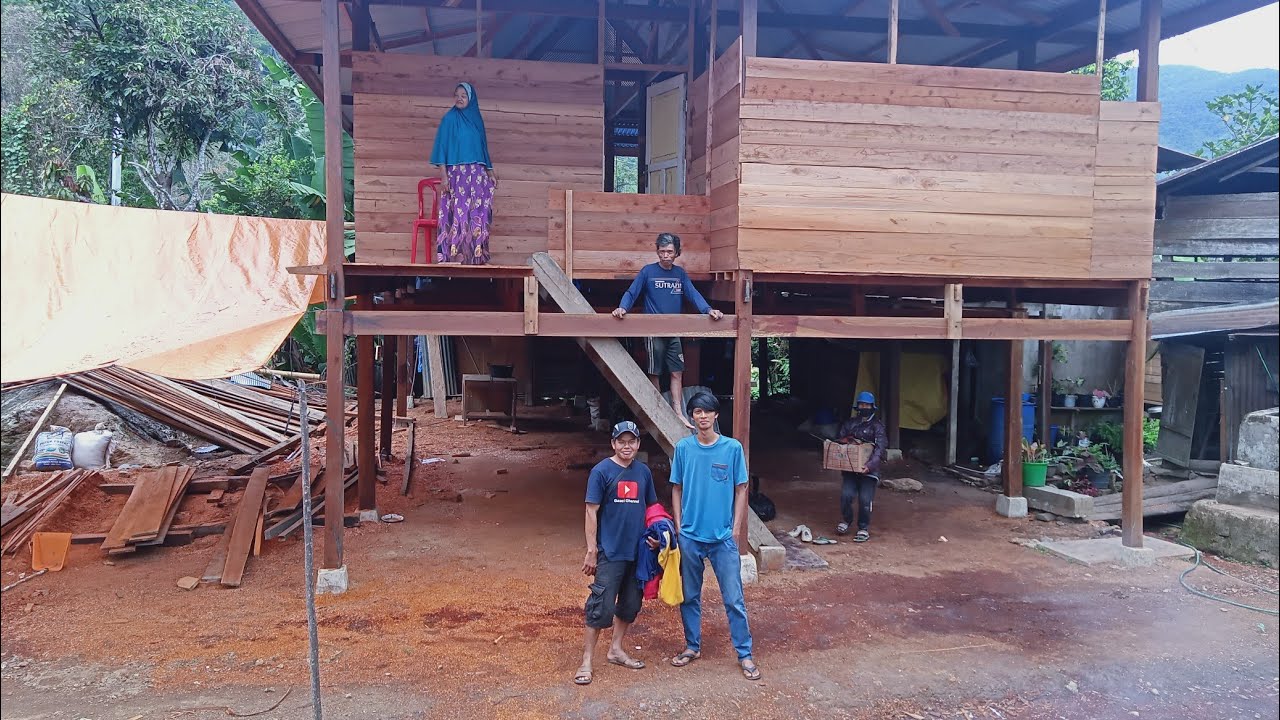 RUMAH PANGGUNG KAYU UKURANG 7X11 M