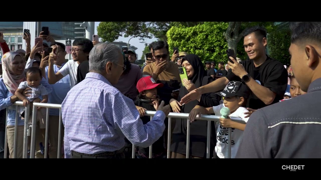 Dr Mahathir hadir di Sambutan Hari Kebangsaan ke-67