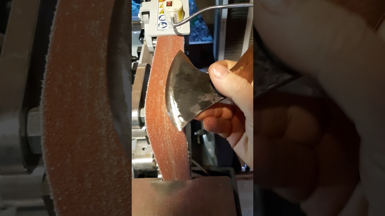 Sharpening a round knife