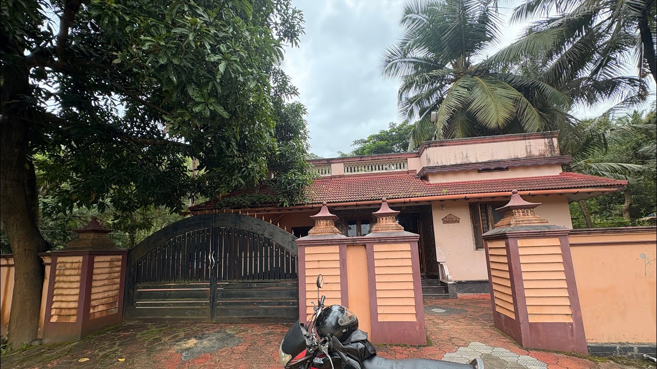 പാലക്കാട് ജില്ല ആലത്തൂർതാലൂക്കിൽ 13.5 സെന്റ് സ്ഥലവും 1250sq വീടുംവില്പനയ്ക്ക്  ബസ്സ് റൂട്ടിൽ നിന്ന്