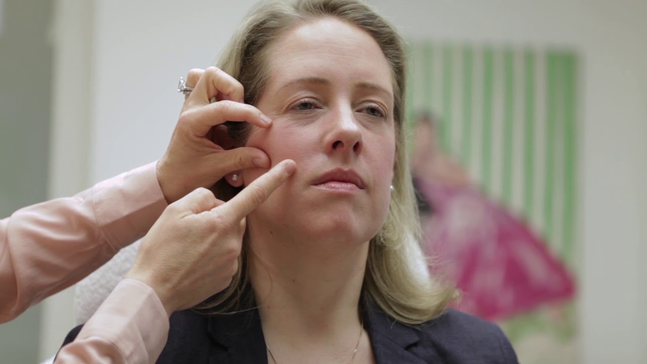 Was lässt mein Gesicht müde wirken? - Zu Besuch bei Dr. med. Barbara Sturm