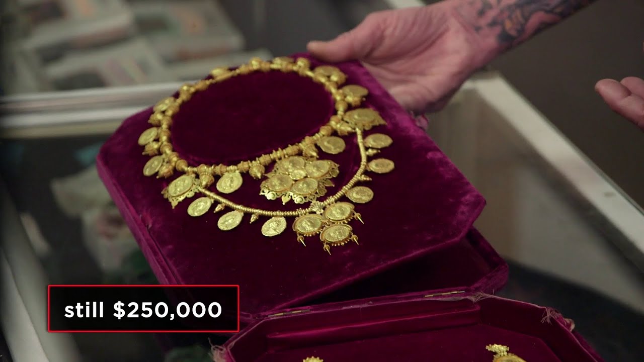 ХОЧЕТ ПРОДАТЬ СТАРОЕ ОЖЕРЕЛЬЕ С РЕДКИМИ ЗОЛОТЫМИ МОНЕТАМИ ЗА 250,000$