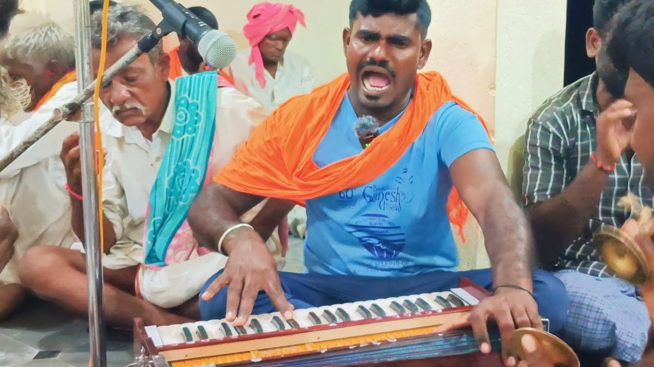 ಅತ್ತಲಿತ್ತ ತಿರುಗುವದ್ಯಾಕ ಮುತ್ತಿನಂಥ ಕನ್ನಡ ಭಜನೆ ಪದಗಳು || attalitta tiruguvadyaka Kannada bhajane song's