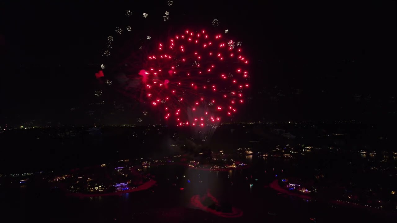 Spectacular 4th of July Fireworks Display Over the Lake in Waterloo, Nebraska 2025