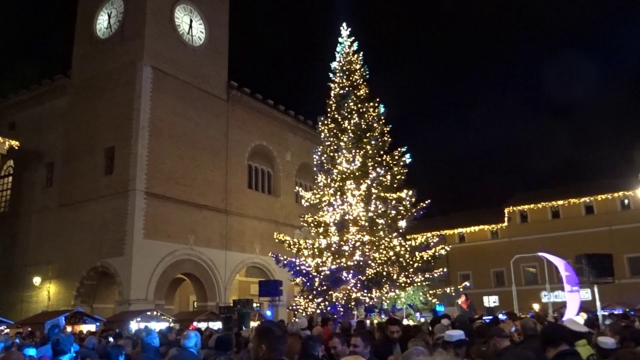 Accensione dell'albero di Natale | Fano