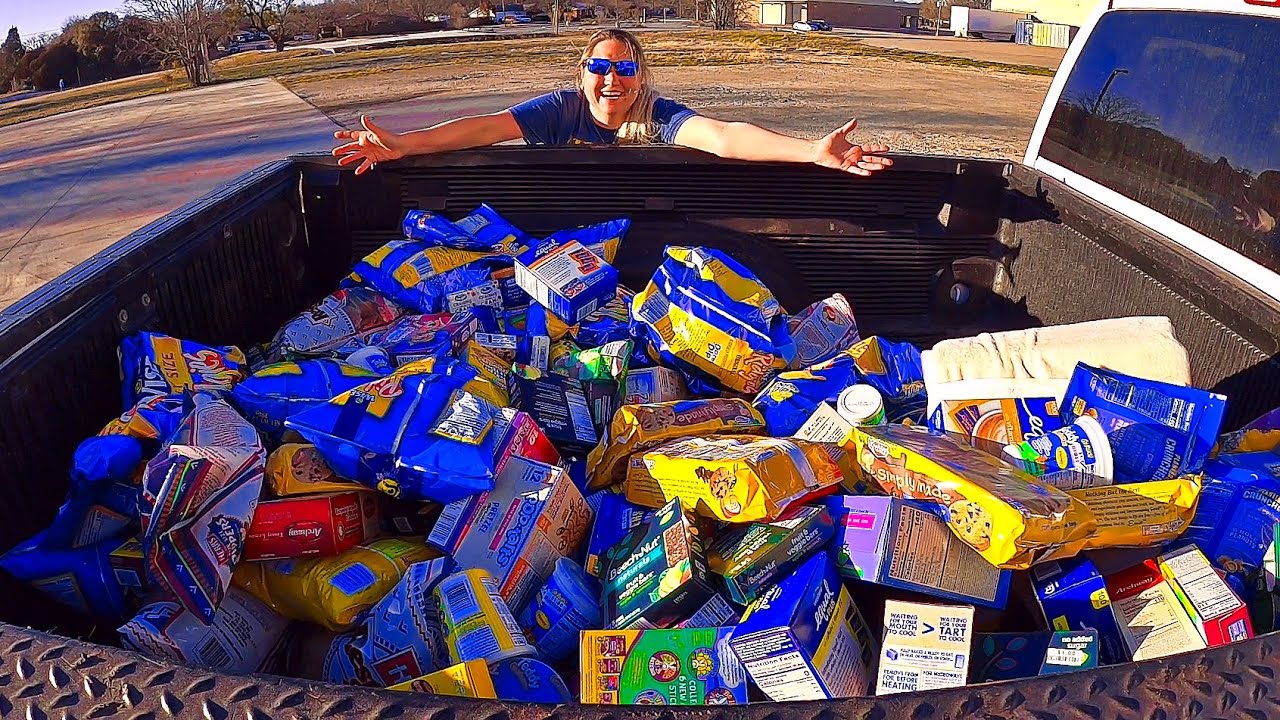 We Struck Snack Gold On This Dumpster Diving Excursion!