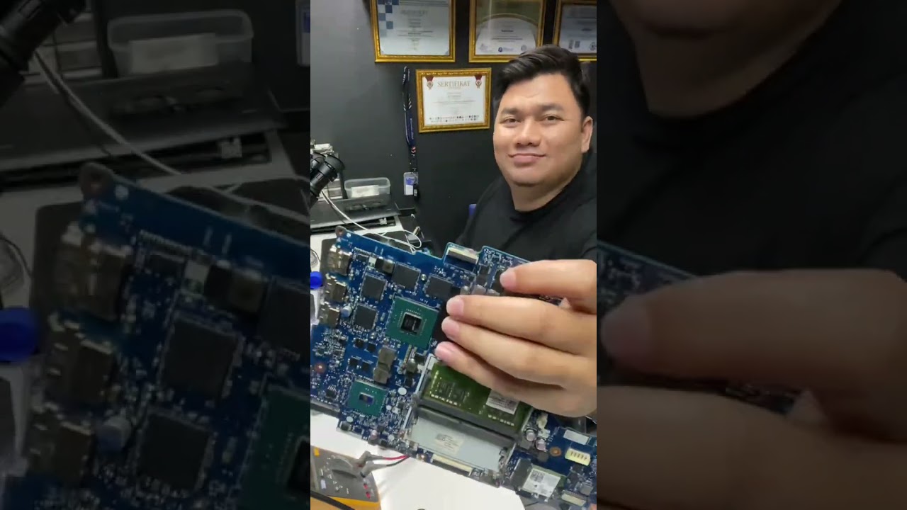 LENOVO Y520-15IKBN LCD TIDAK DISPLAY