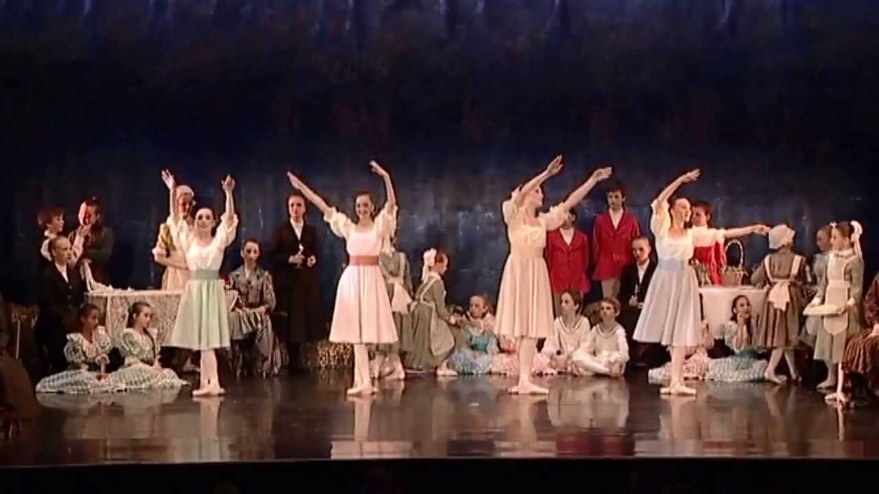 Imogen Mansfield performing Giselle with English Youth Ballet