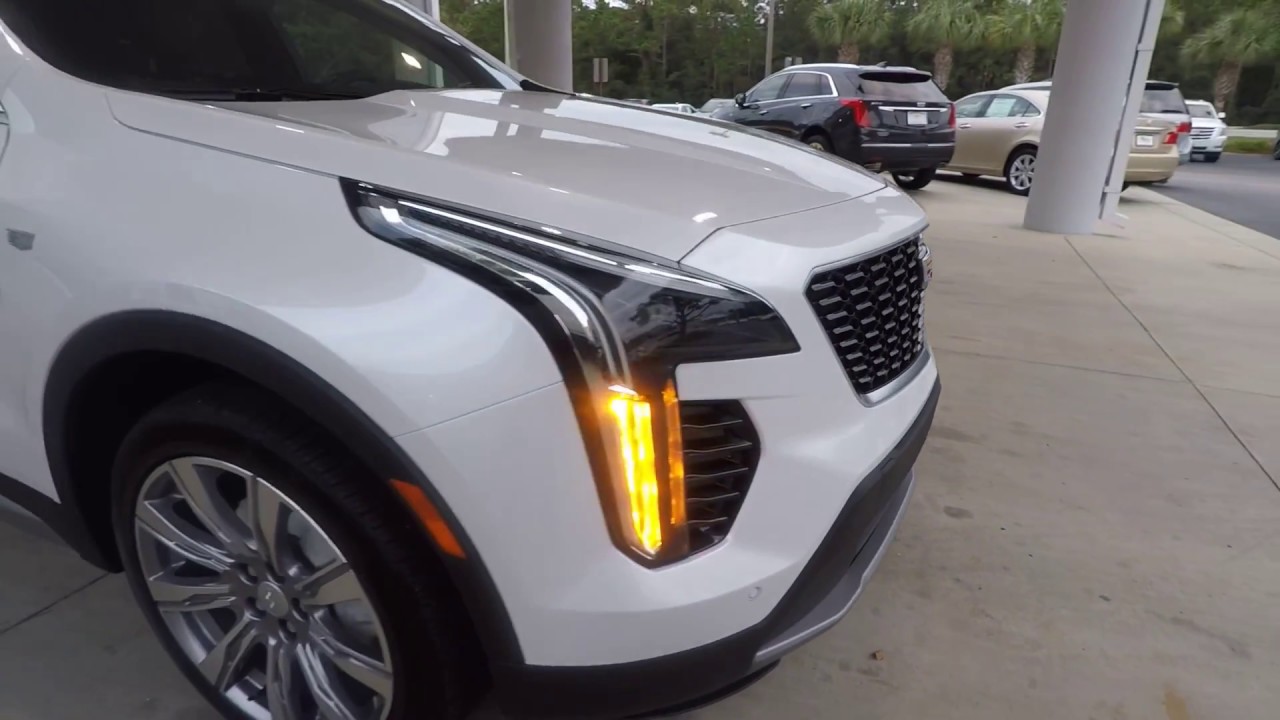 2019 Cadillac XT4 Premium Luxury in Crystal White TriCoat Myrtle Beach