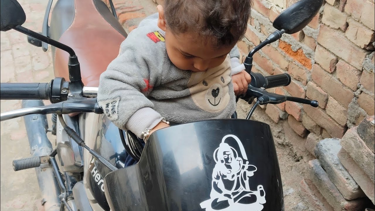 @RituSharma_offici  laddu ki masti 😎🤟