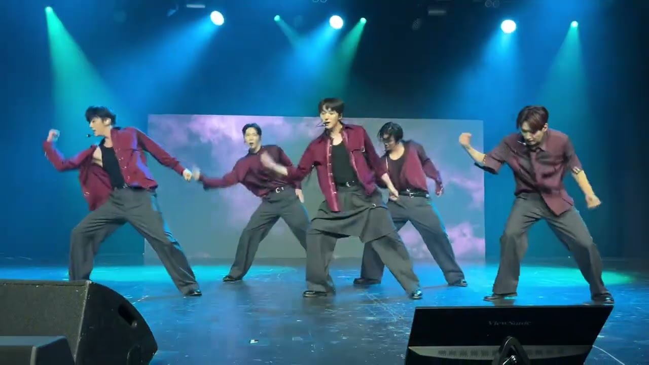 SF9 Bibora Love Dawn in Helsinki 