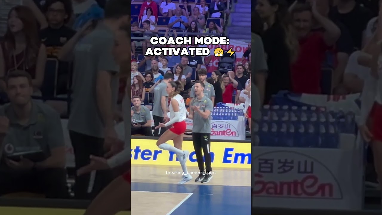 &ldquo;That was yours, Hande!&rdquo; &ndash; Coach mode: ACTIVATED 😤🏐 | VNL 2025